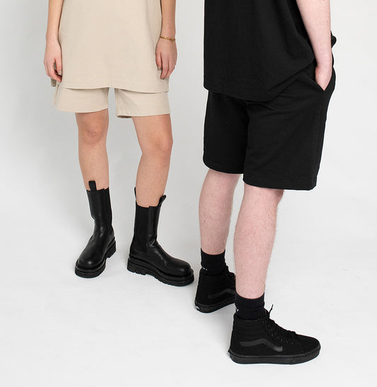 22-2 Essential Shorts